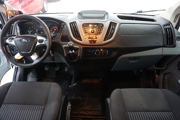 Ford Transit 7 of 24
