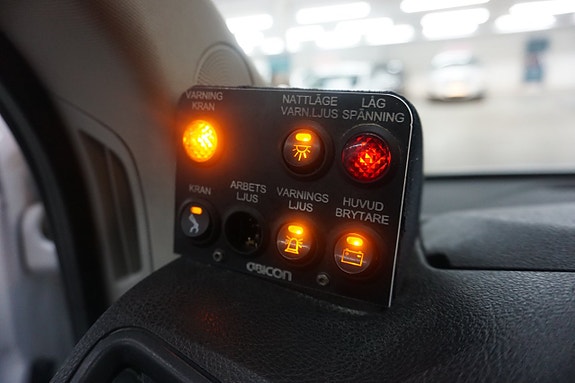 Ford Transit 12 of 24