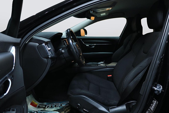Volvo V90 Cross Country 6 of 23