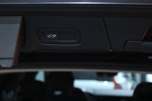 Volvo V90 Cross Country 21 of 23