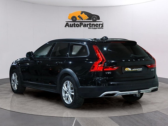 Volvo V90 Cross Country 4 of 5