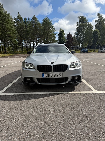 BMW 530xd 2 of 9