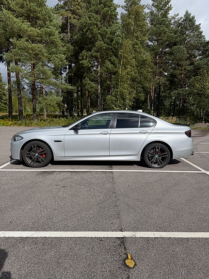 BMW 530xd 4 of 9
