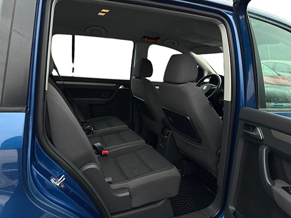 Volkswagen Touran 12 of 21