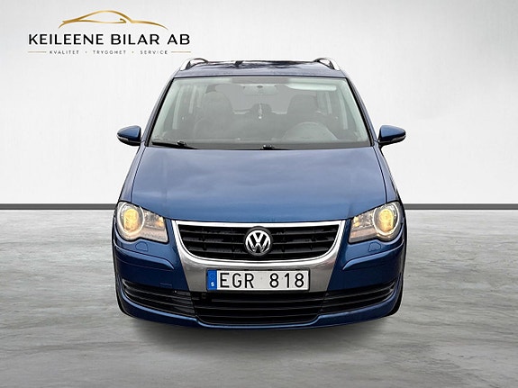 Volkswagen Touran 4 of 21
