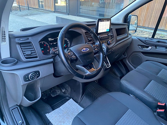 Ford Transit Custom 12 of 20