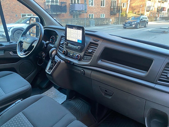 Ford Transit Custom 11 of 20