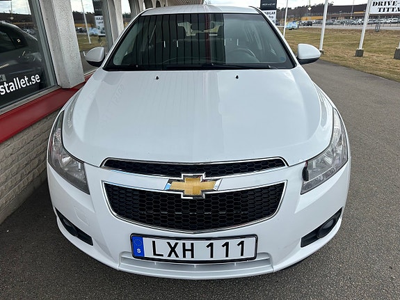 Chevrolet Cruze 7 of 18
