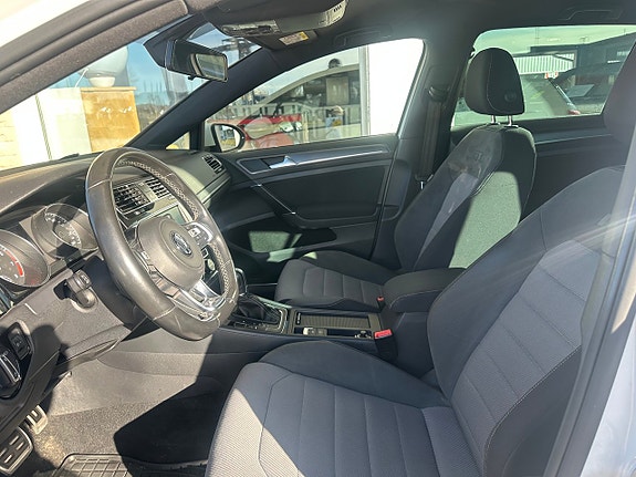 Volkswagen Golf-Serie 10 of 18