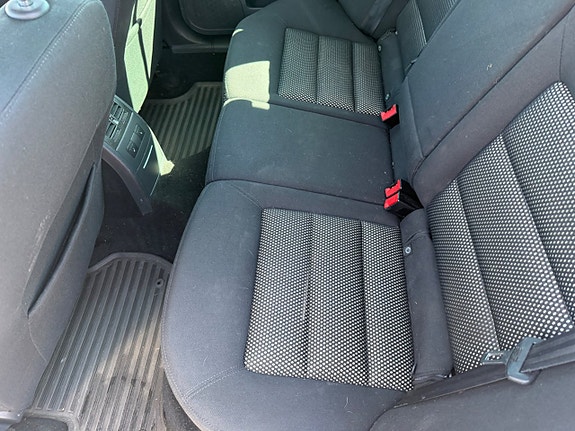 Skoda Octavia Scout 13 of 26