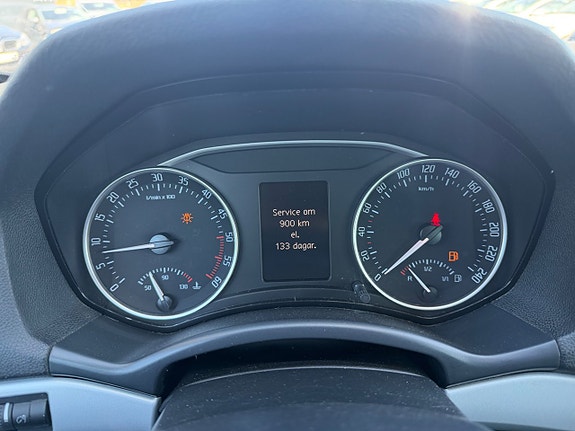 Skoda Octavia Scout 18 of 26