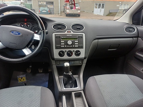 Ford Focus 19 of 19