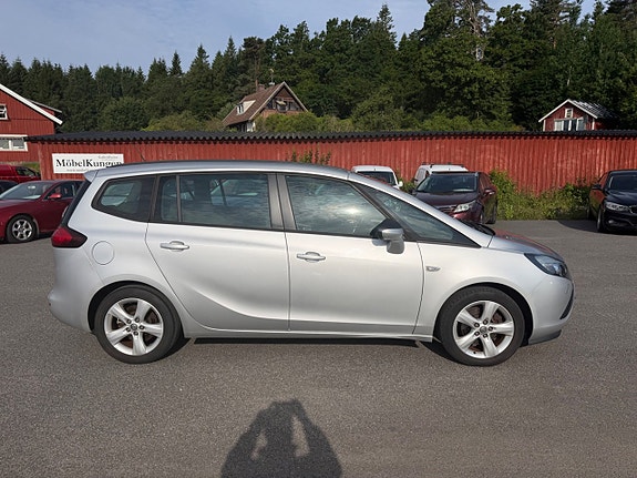 Opel Zafira Tourer 6 of 26