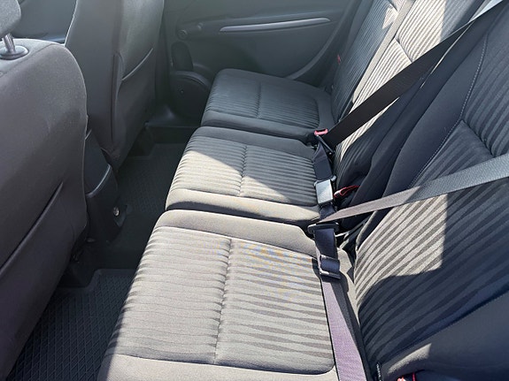 Opel Zafira Tourer 13 of 26