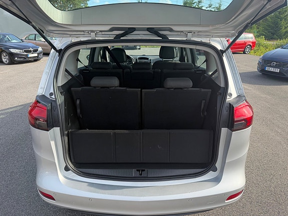Opel Zafira Tourer 25 of 26
