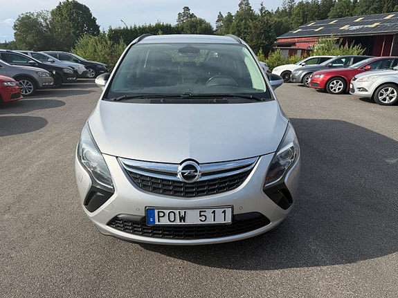 Opel Zafira Tourer 8 of 26
