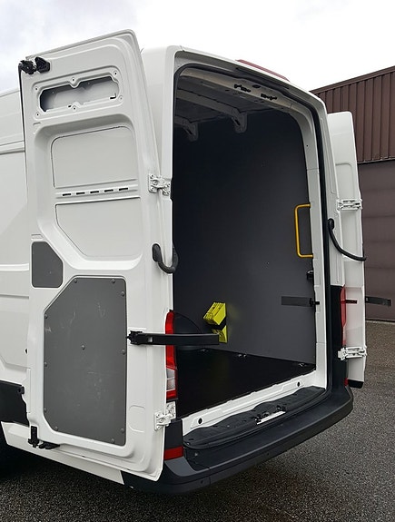 Volkswagen Crafter 12 of 23
