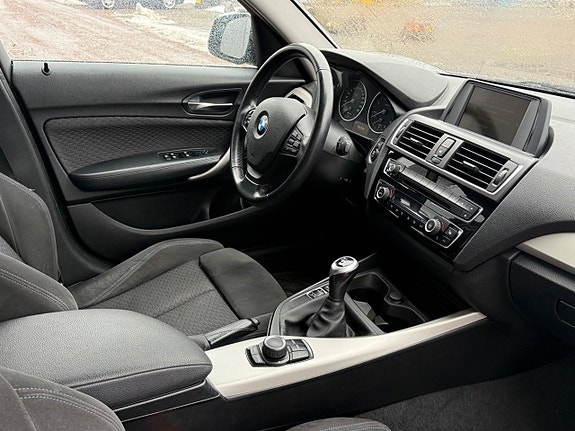 BMW 116d 6 of 12