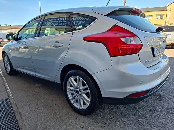 Ford Focus 4 of 5