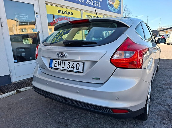 Ford Focus 5 of 5