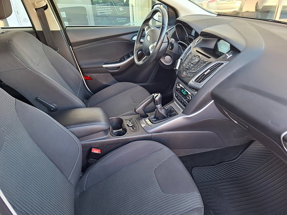 Ford Focus 9 of 11