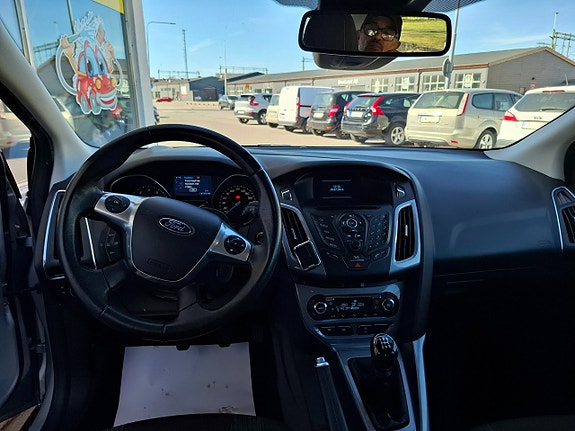 Ford Focus 8 of 11