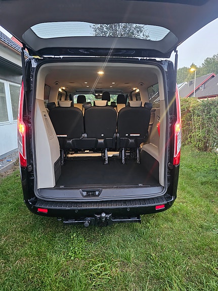 Ford Tourneo Custom 2 of 6