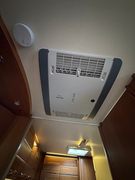 Adria Alpina 763 UK barnkammarvagn 8 of 10