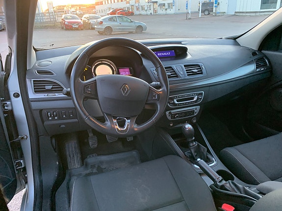 Renault Megane 10 of 16