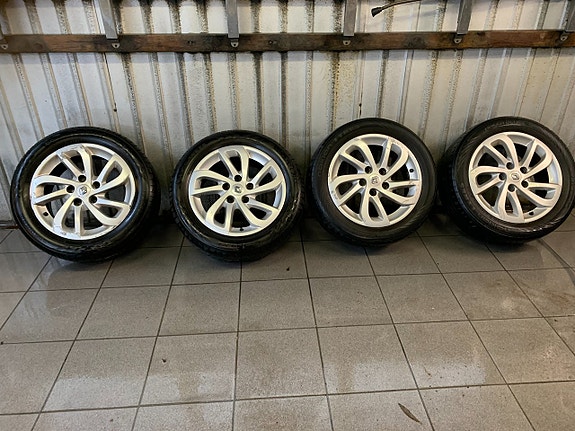 Renault Megane 13 of 16