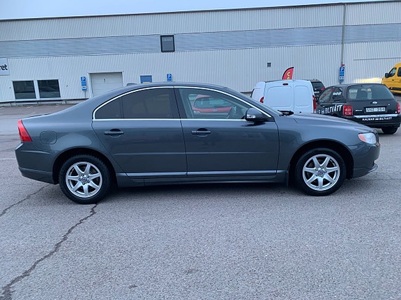 Volvo S80 2 of 22