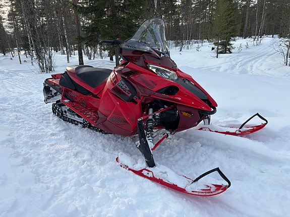 Yamaha Sidewinder 137 3 of 11