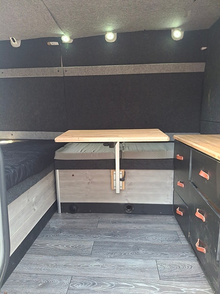 Volkswagen Crafter 4M 3 of 7