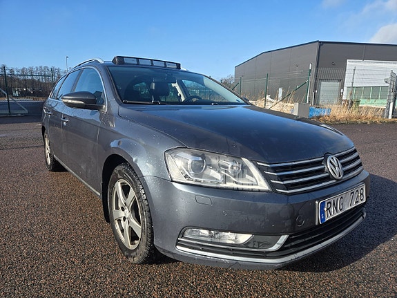 Volkswagen Passat 7 of 19