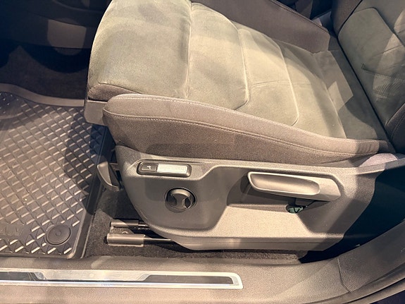 Volkswagen Tiguan 22 of 29