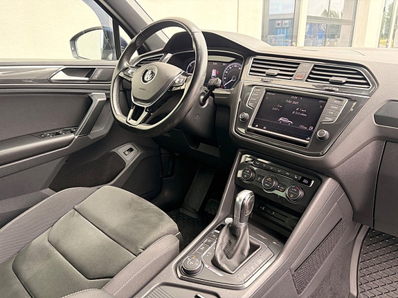 Volkswagen Tiguan 4 of 24