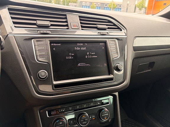 Volkswagen Tiguan 23 of 24