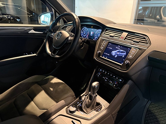 Volkswagen Tiguan 5 of 5
