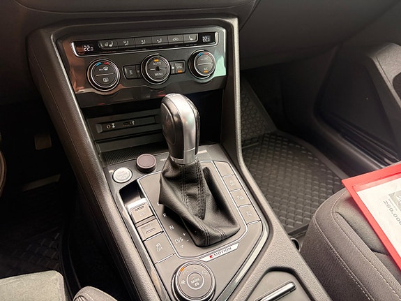 Volkswagen Tiguan 24 of 24