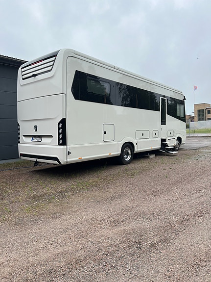 Morelo Palace Liner 99 GSB MB 2023 3 of 5