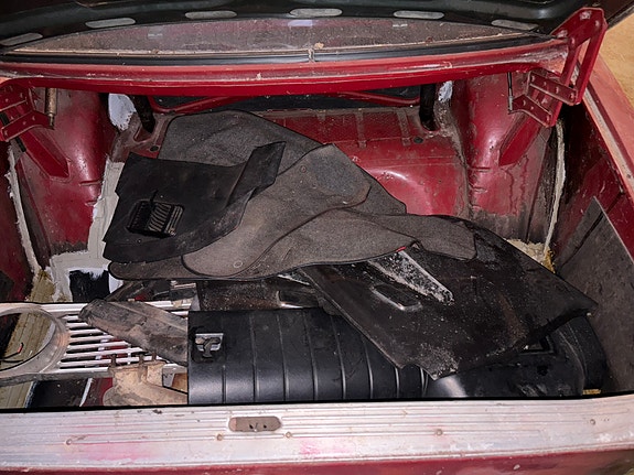Volvo 142 8 of 11