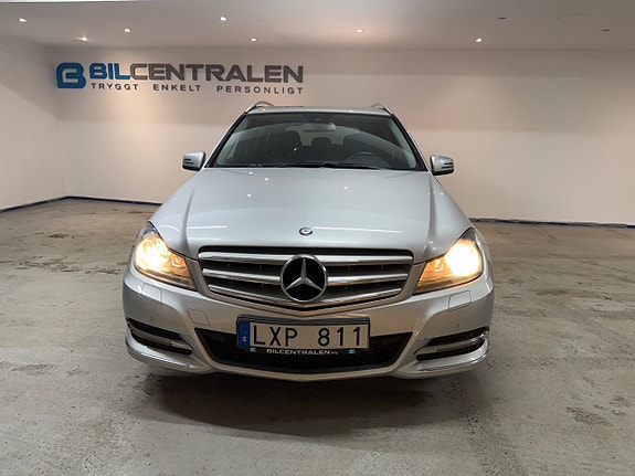 Mercedes-Benz C220 4 of 18