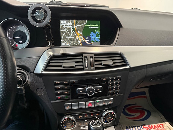 Mercedes-Benz C220 13 of 18