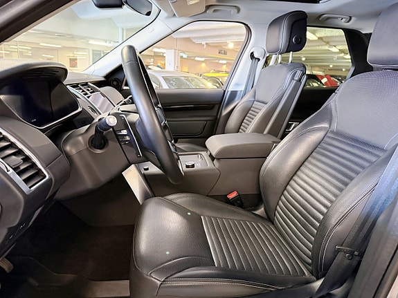 Land Rover Discovery 8 of 26