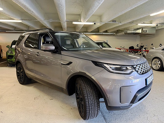 Land Rover Discovery 2 of 5