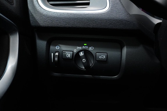 Volvo V40 Cross Country 26 of 27
