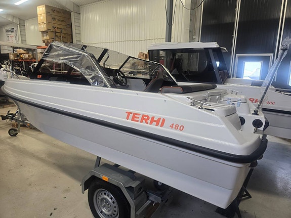Terhi 480 BR  Tohatsu MFS 40 /4132:-månadskostnad
