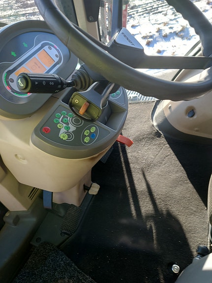 Fendt 828 6 of 10