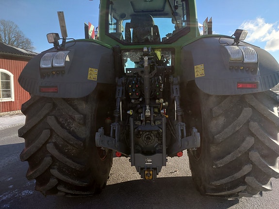 Fendt 828 3 of 10