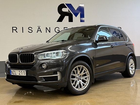 BMW X5 2 of 5
